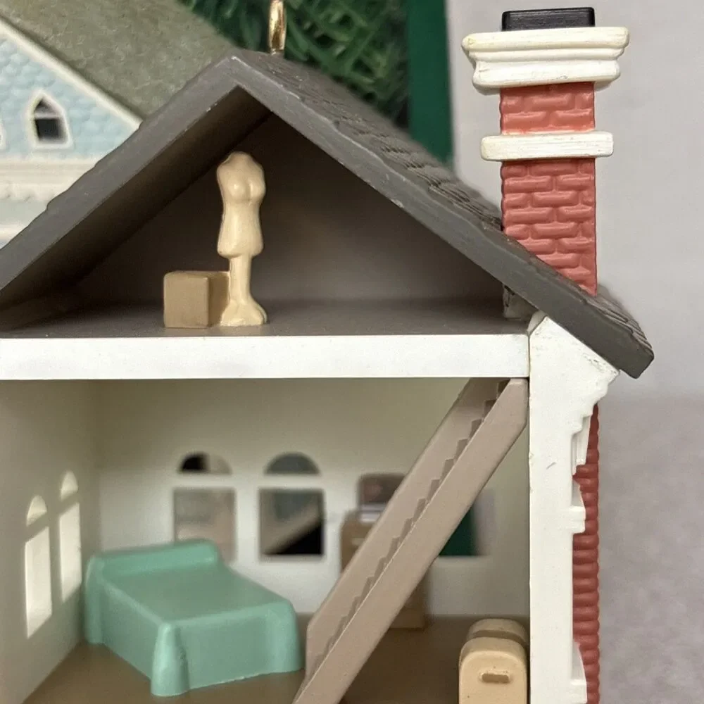 Hallmark Keepsake Ornament Nostalgic Houses & Shops Lot, Holiday Home And‎ Cafe